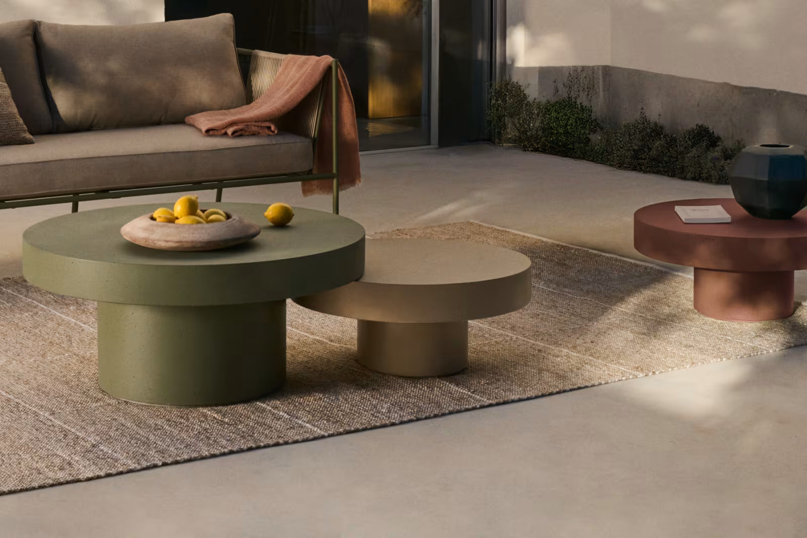 Mesa de Exterior -  K U A L I A